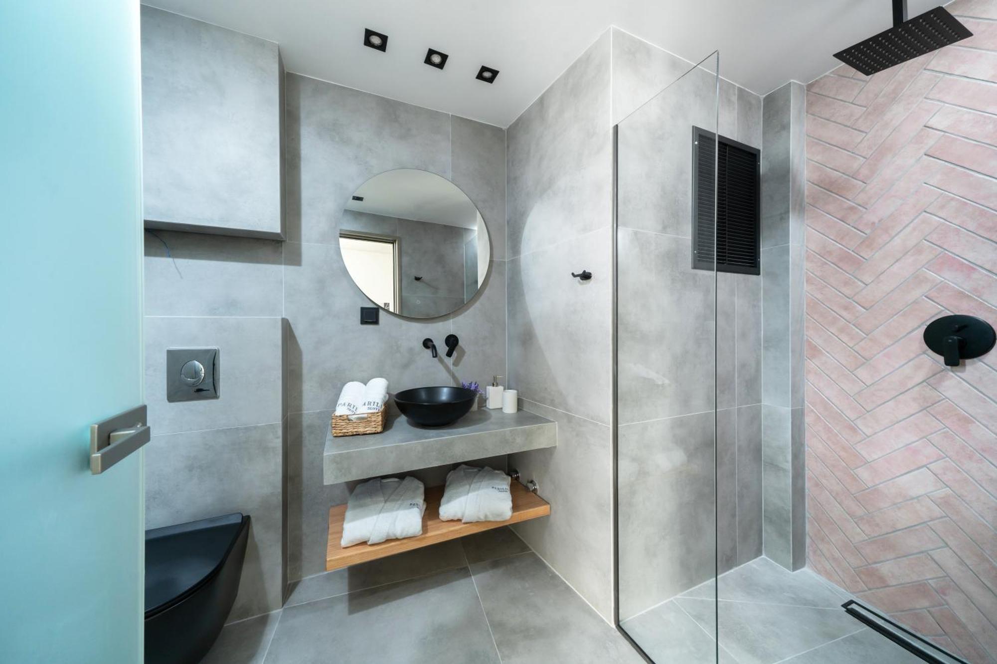 Parilion Apartment Potos
